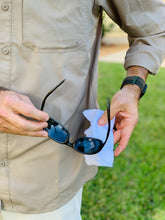 Load image into Gallery viewer, Button-down Performance - Long Sleeve in Tan